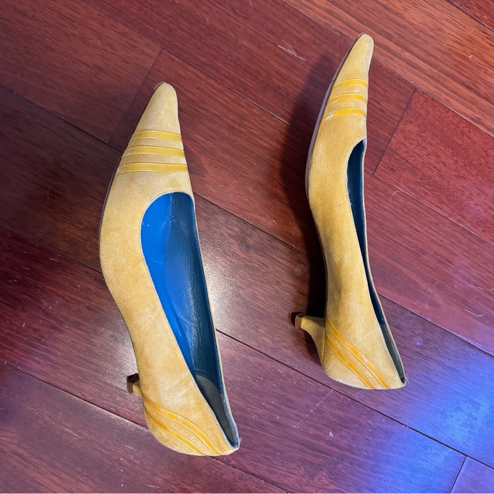 Marc Jacobs Mustard Suede Pointed Toe Flats
